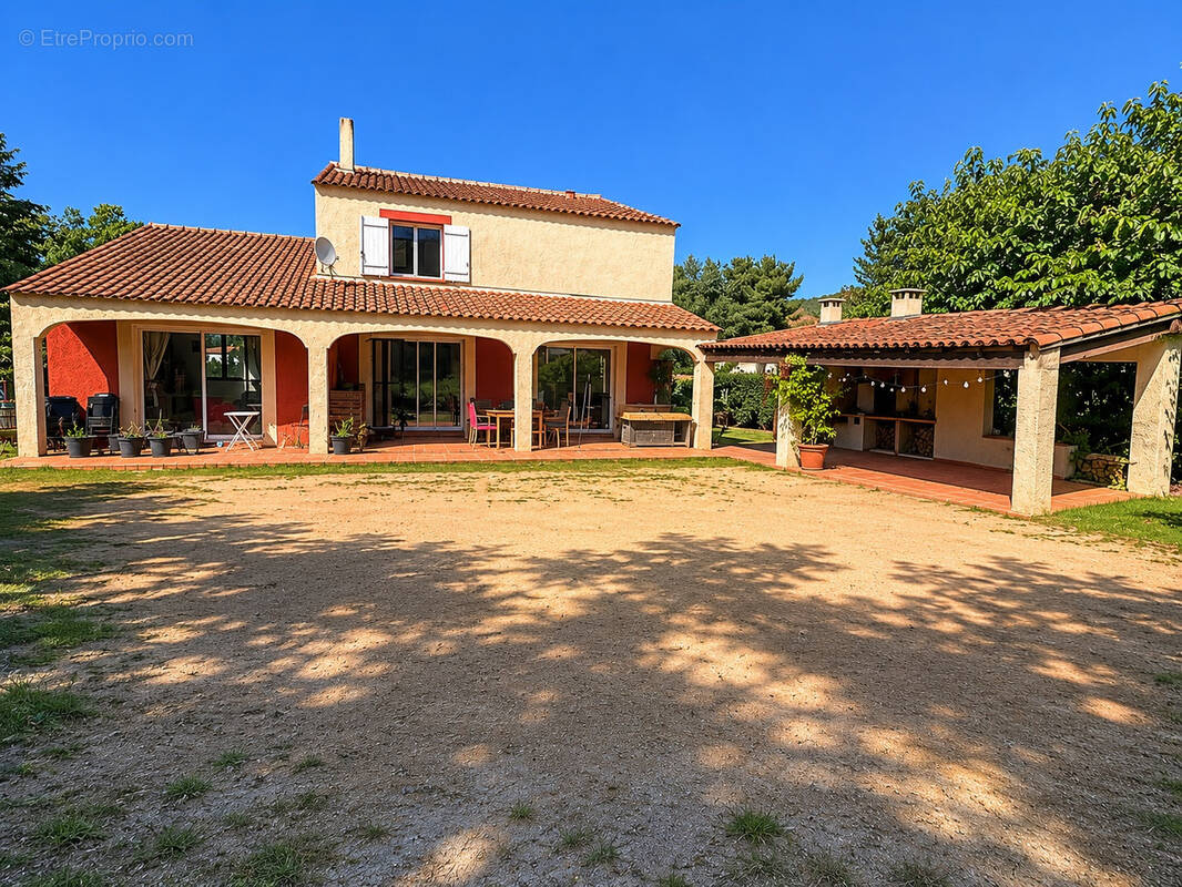 Appartement à AUBAGNE