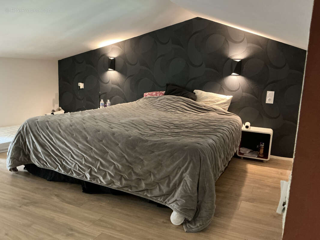 Maison à SAINT-VICTOR