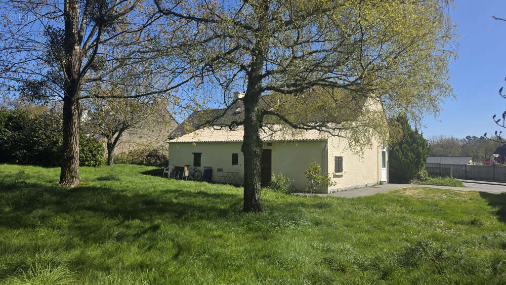 Maison à LANDEVANT