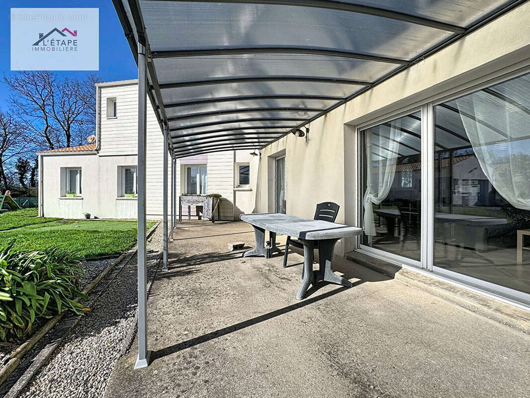 Maison à SAINT-JULIEN-DES-LANDES