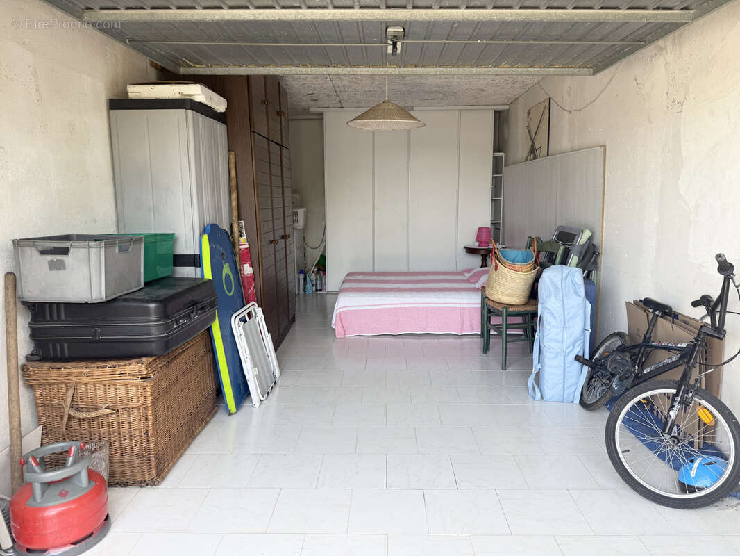 Appartement à SIX-FOURS-LES-PLAGES