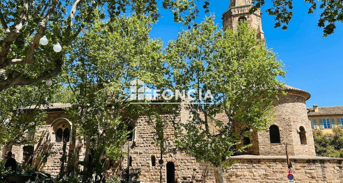 Appartement à FREJUS