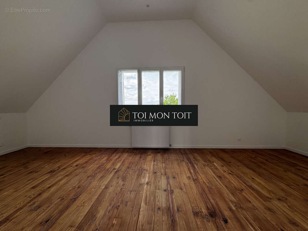 Maison 140 m² à Plailly  - photo 8