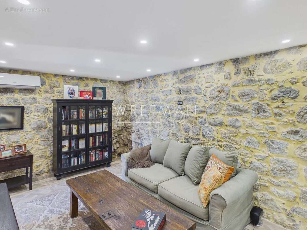 Maison à MONTAUROUX