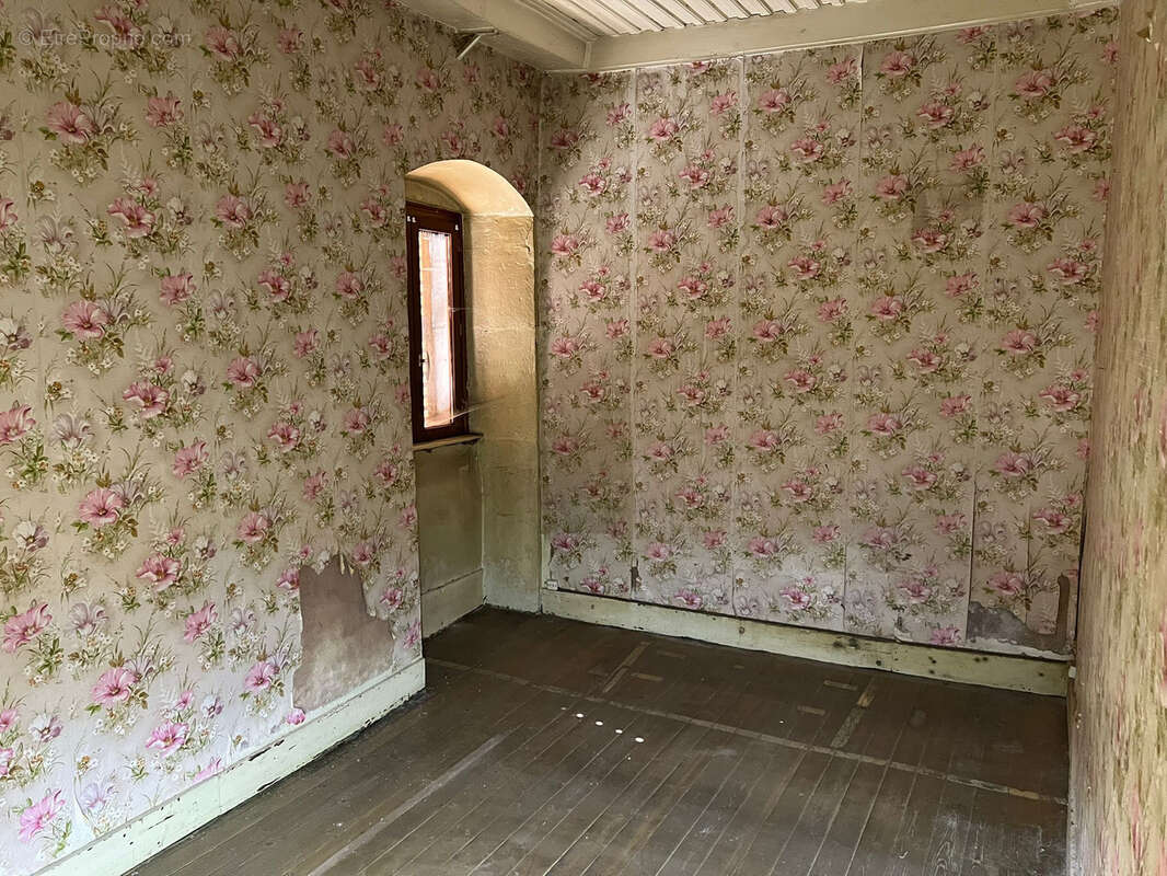 Maison à CLERVAL