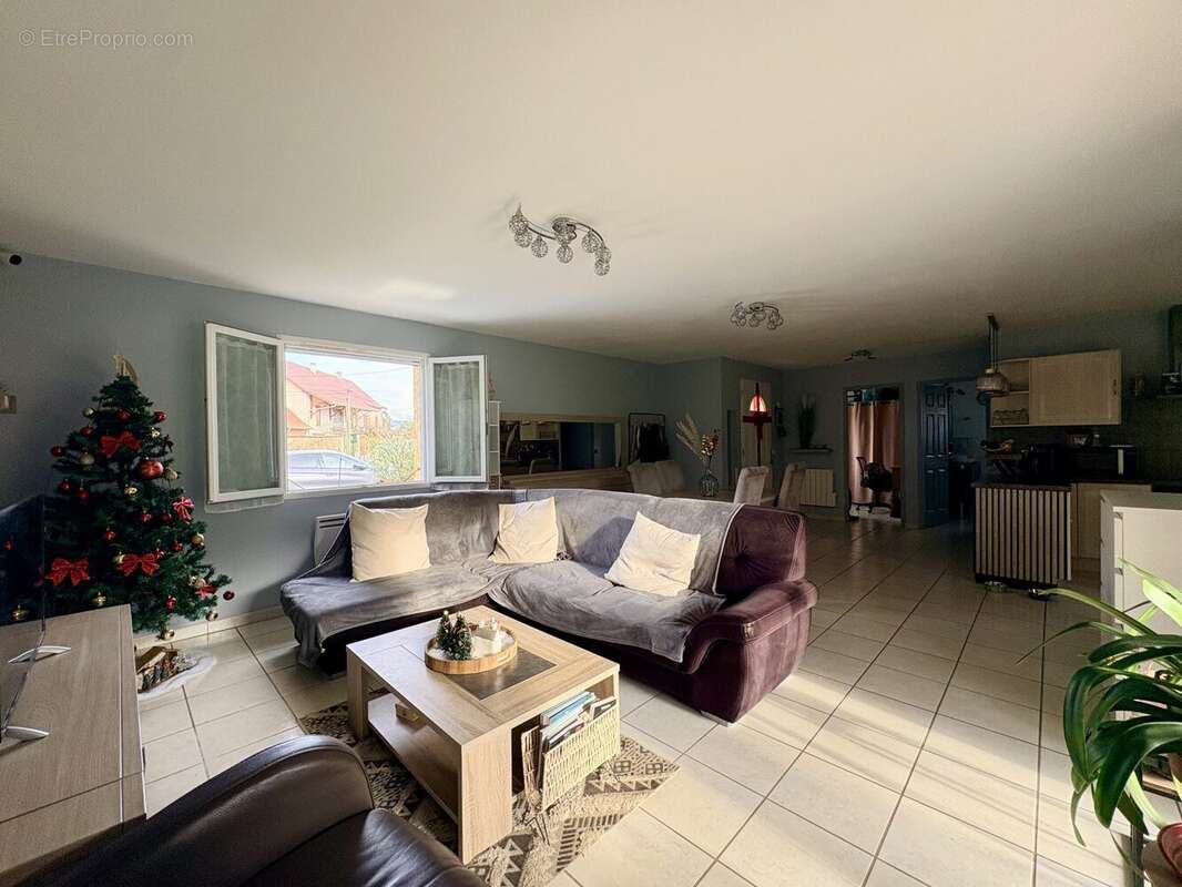 Maison à LES ABRETS