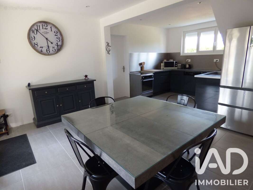 Maison 99 m² à Motteville  - photo 2