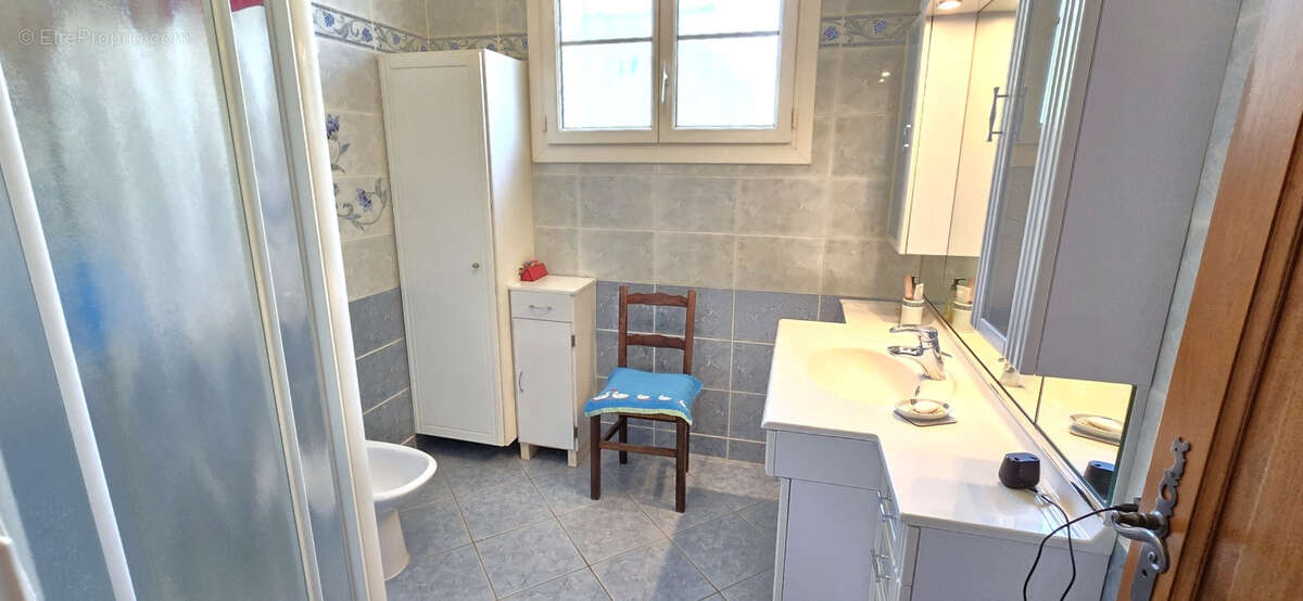 Maison à FIGANIERES