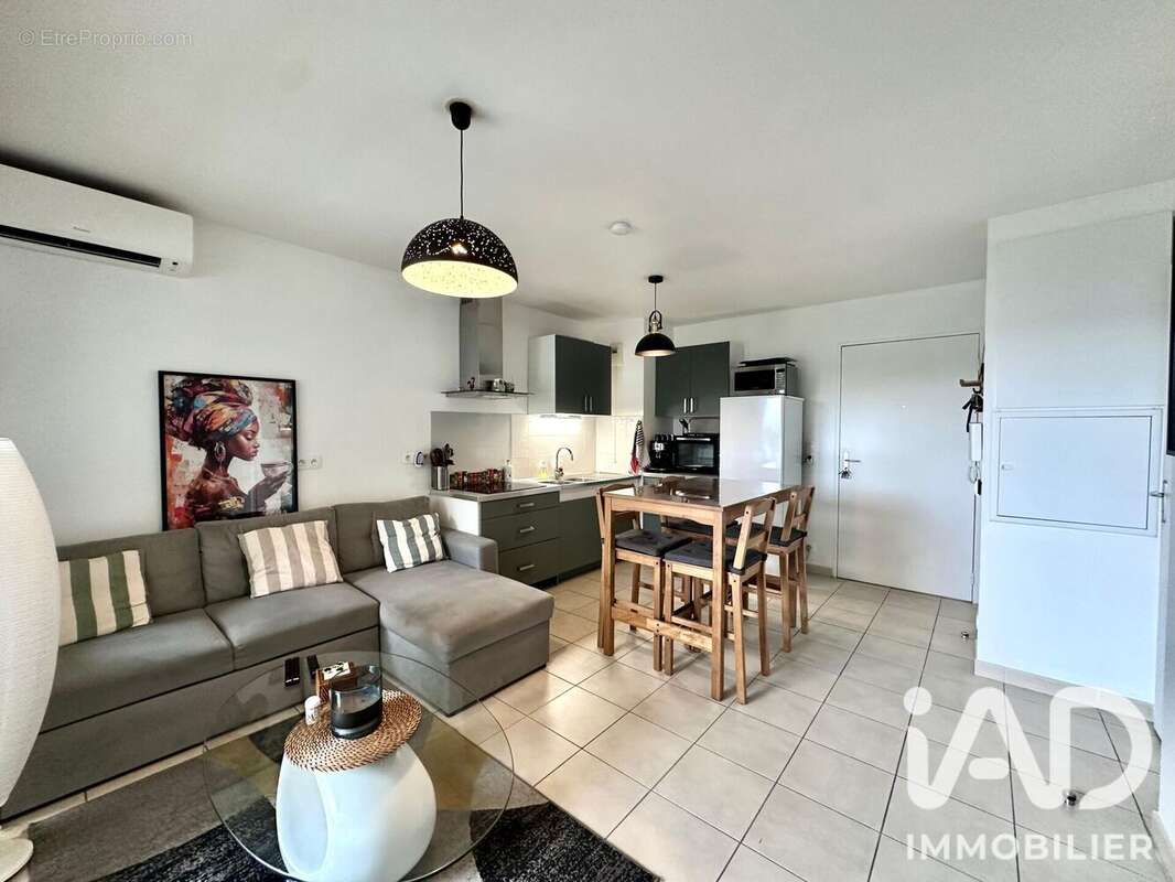 Appartement 38 m² à Cogolin  - photo 3