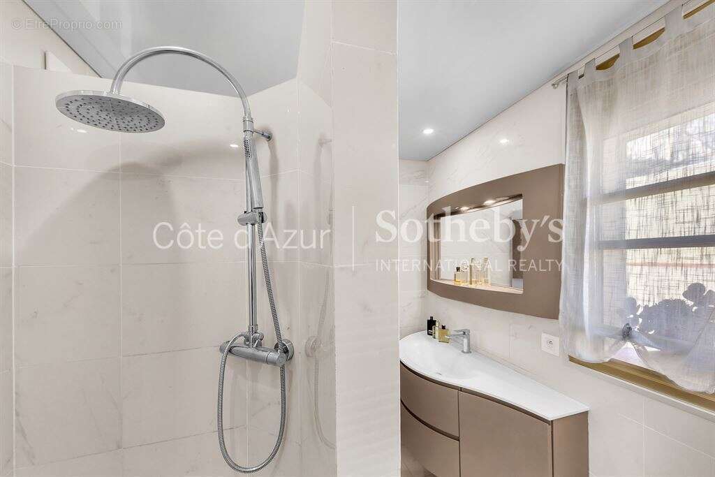 Appartement à MENTON