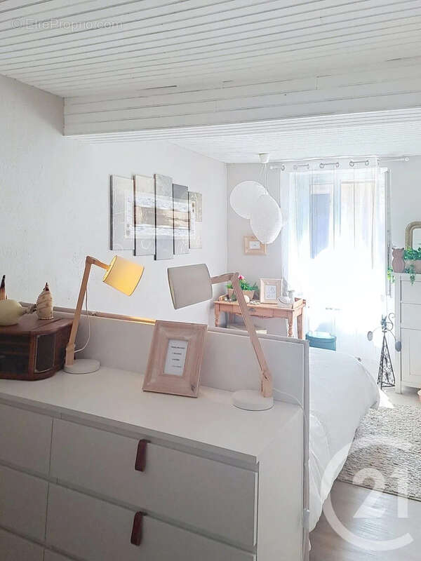 Maison à SALLES-SUR-L'HERS