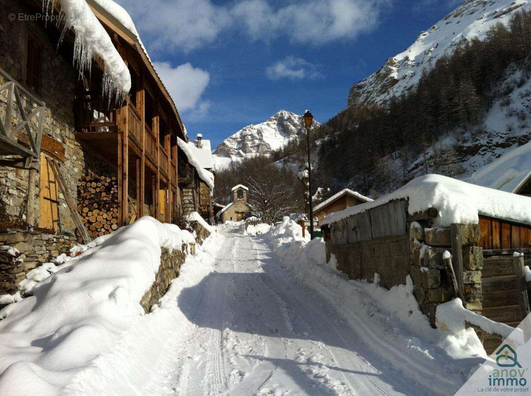 Appartement à REALLON
