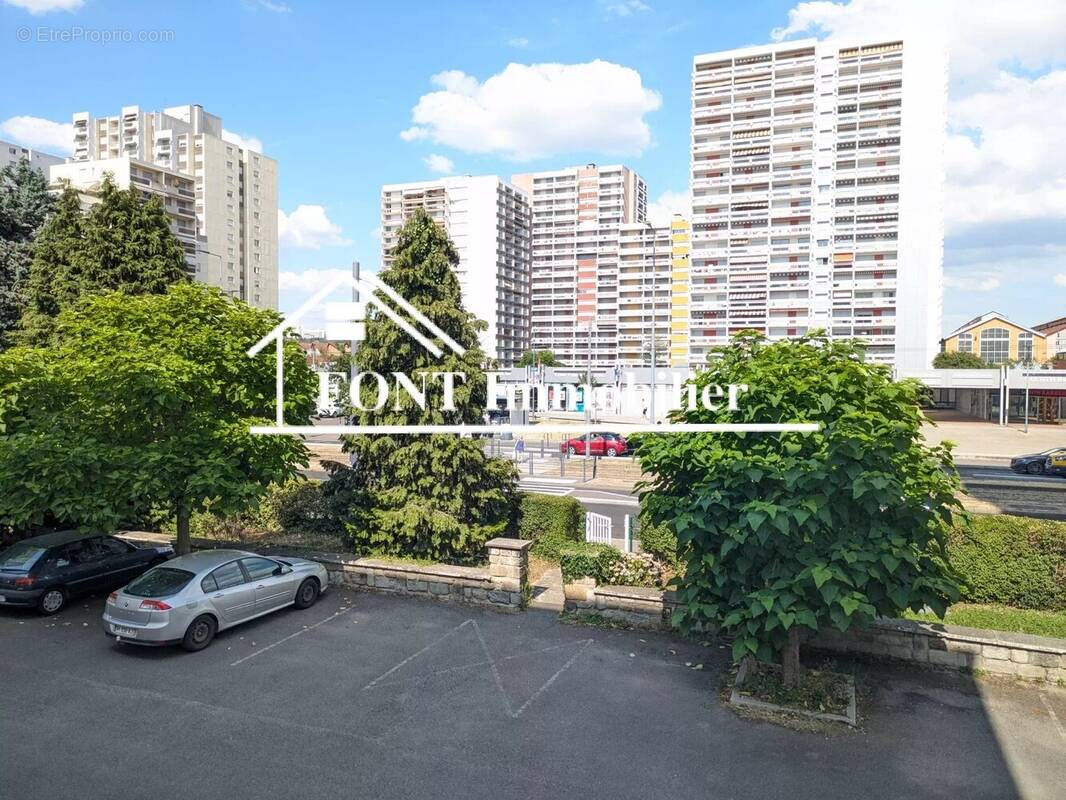 Appartement à SAINT-ETIENNE
