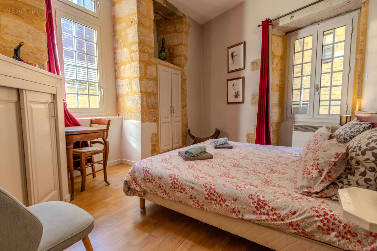 Appartement à SARLAT-LA-CANEDA