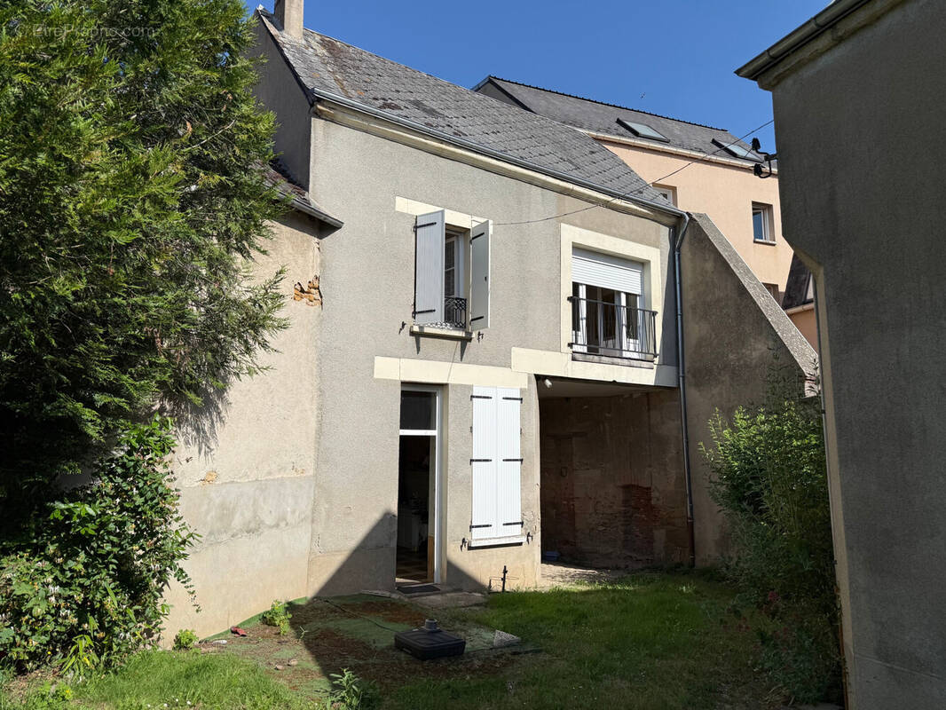 Maison à LA CHATRE