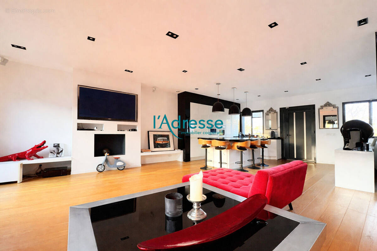 Maison à NANTERRE