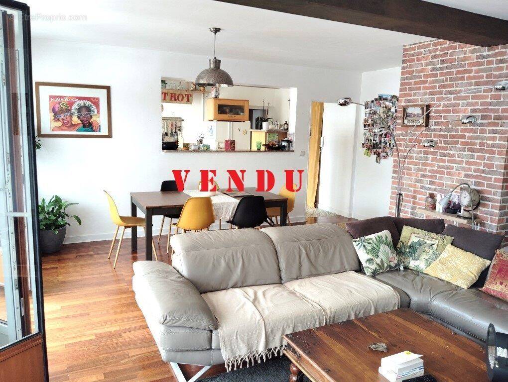 Appartement à SAINT-ETIENNE