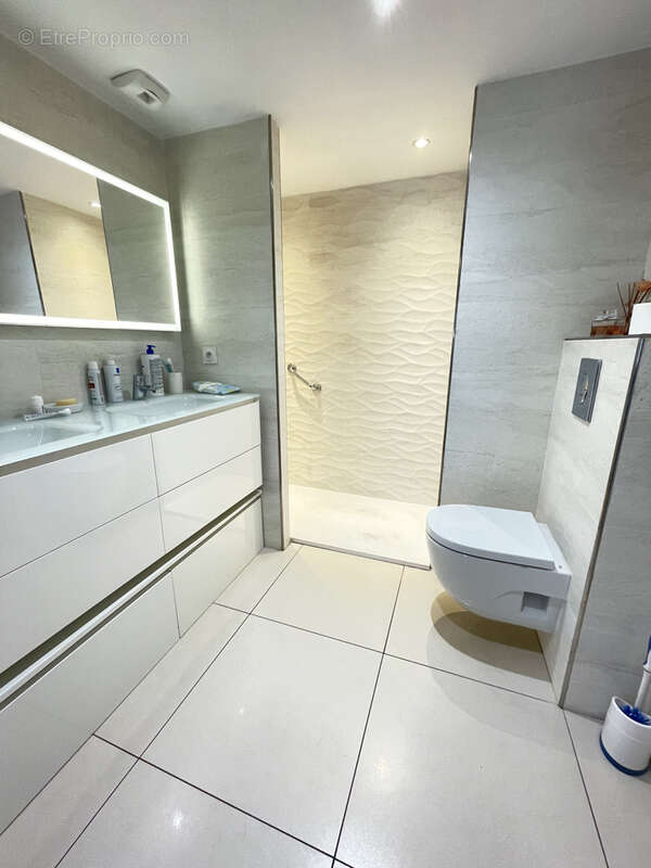 Autre à SAINT-RAPHAEL