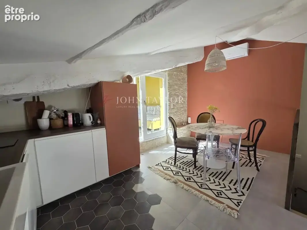 Maison au coeur du village à Lourmarin avec terrasse Tropézienne - photo 3