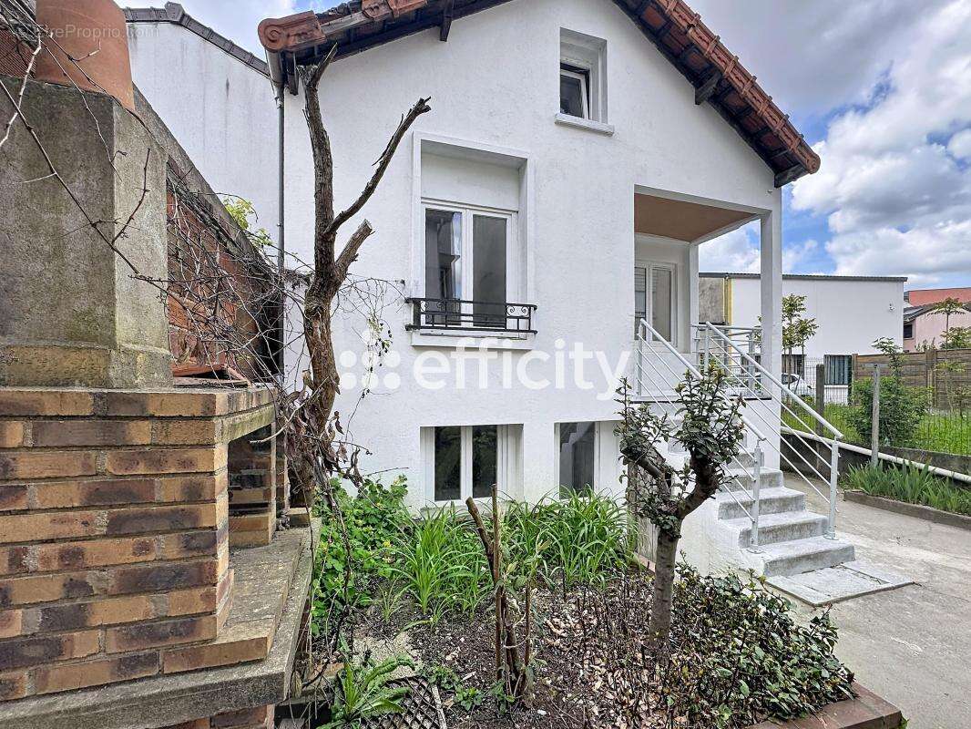 Maison à MONTREUIL