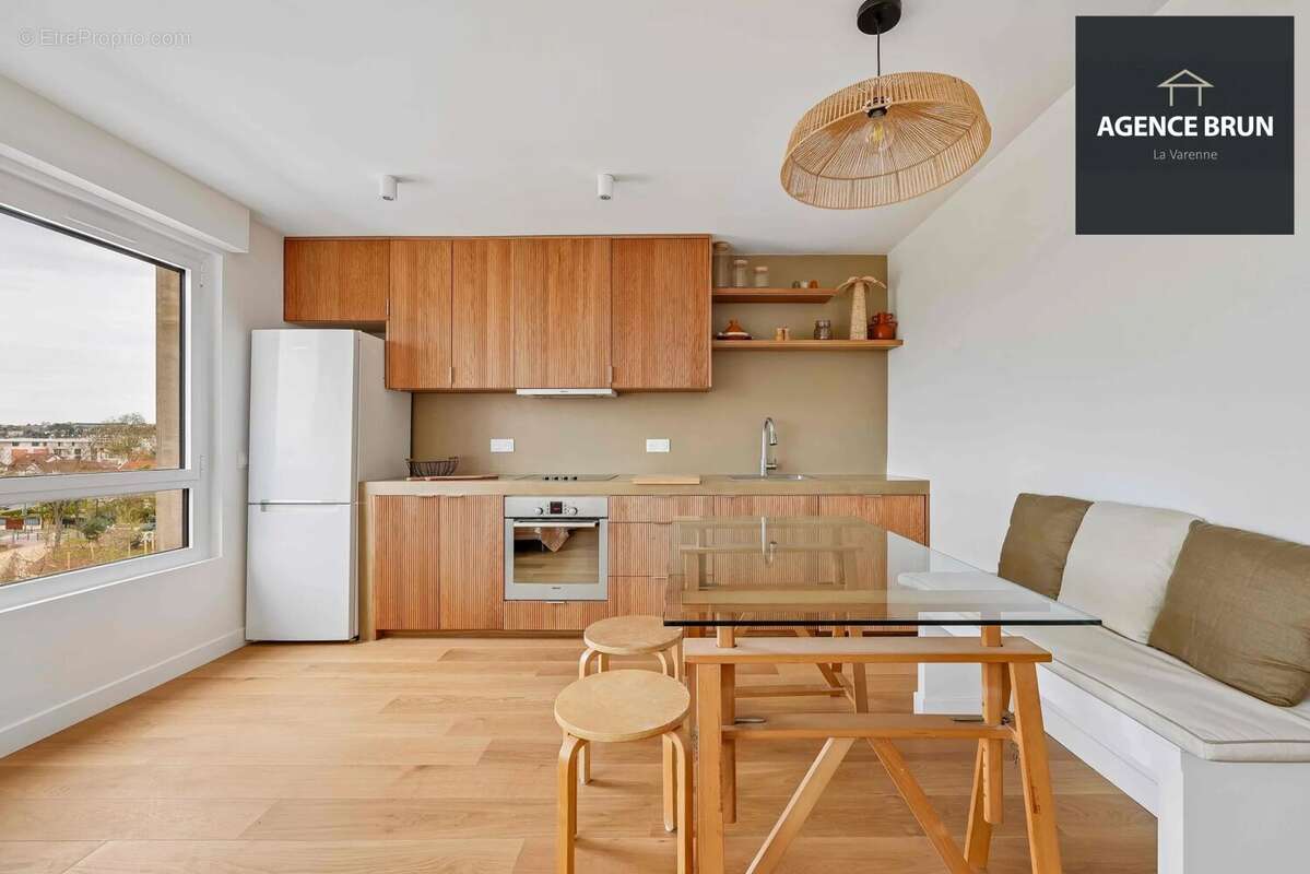 Appartement à SAINT-MAUR-DES-FOSSES