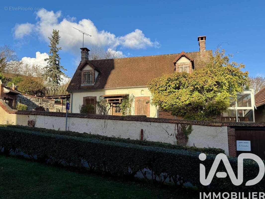 Maison 123 m² à Brechamps  - photo 5