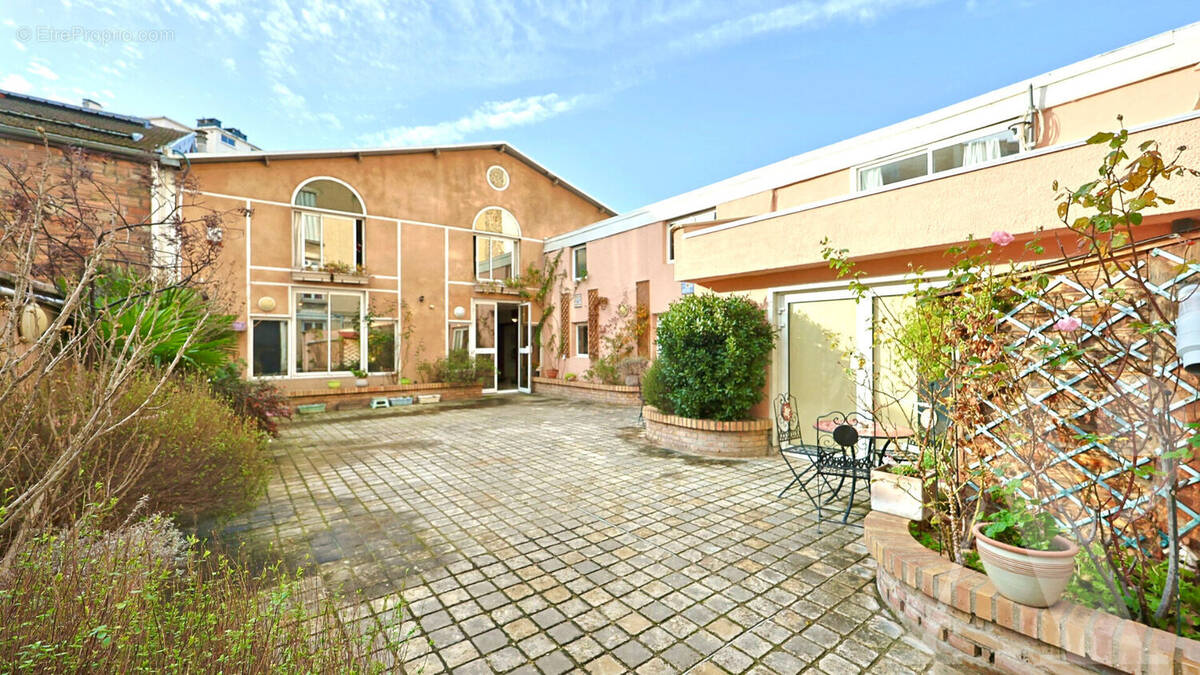 Appartement à LE BOURGET