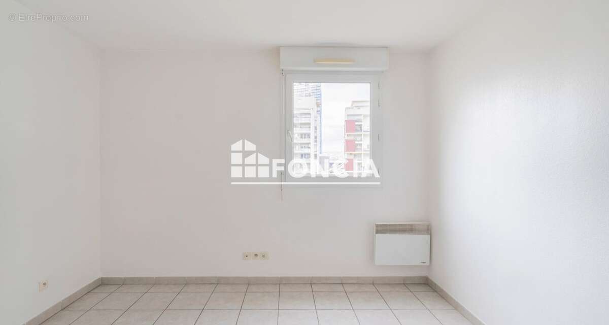 Appartement à MARSEILLE-2E