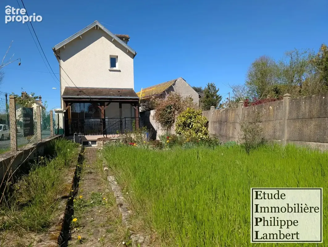 Maison F4 proche commerces - photo 1