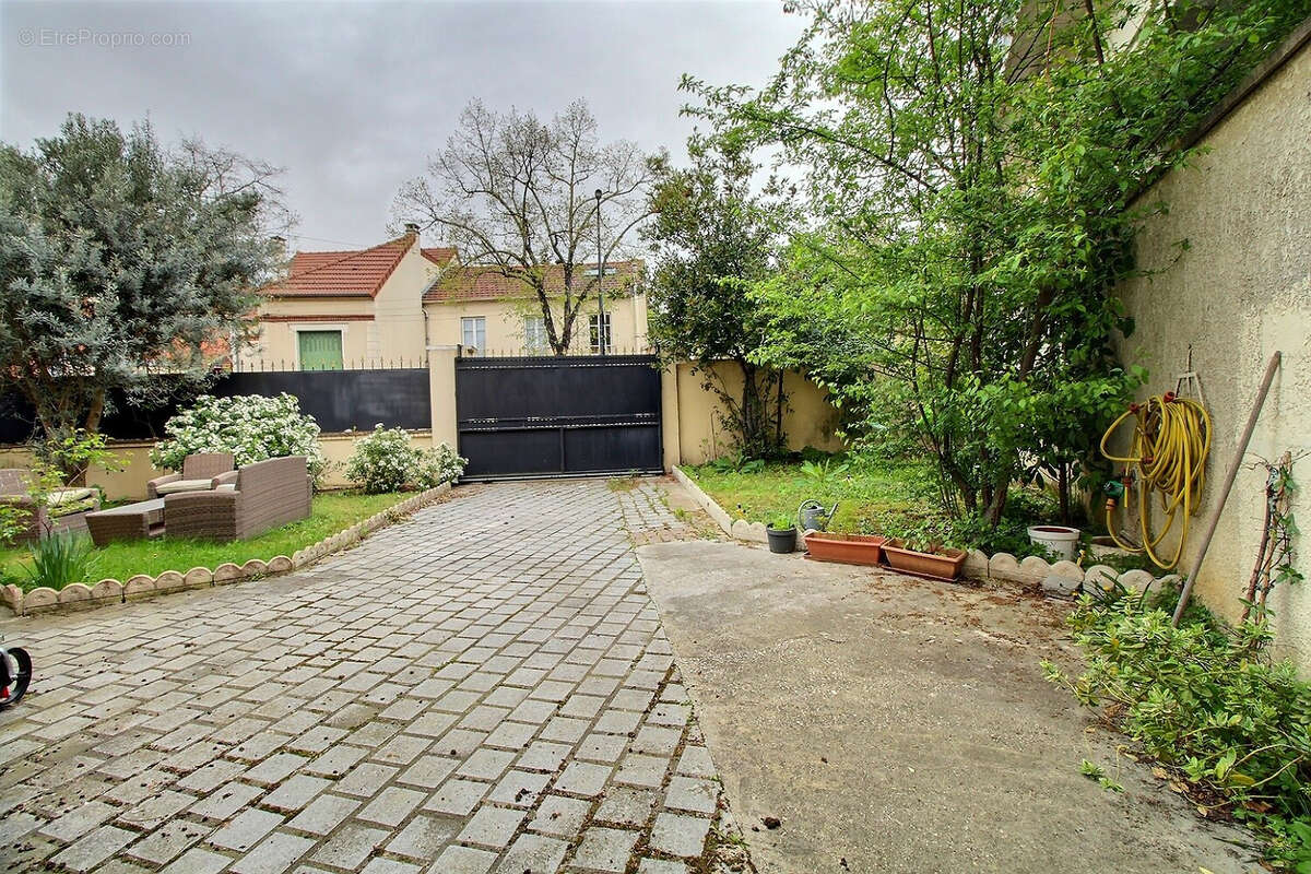 Maison à COLOMBES