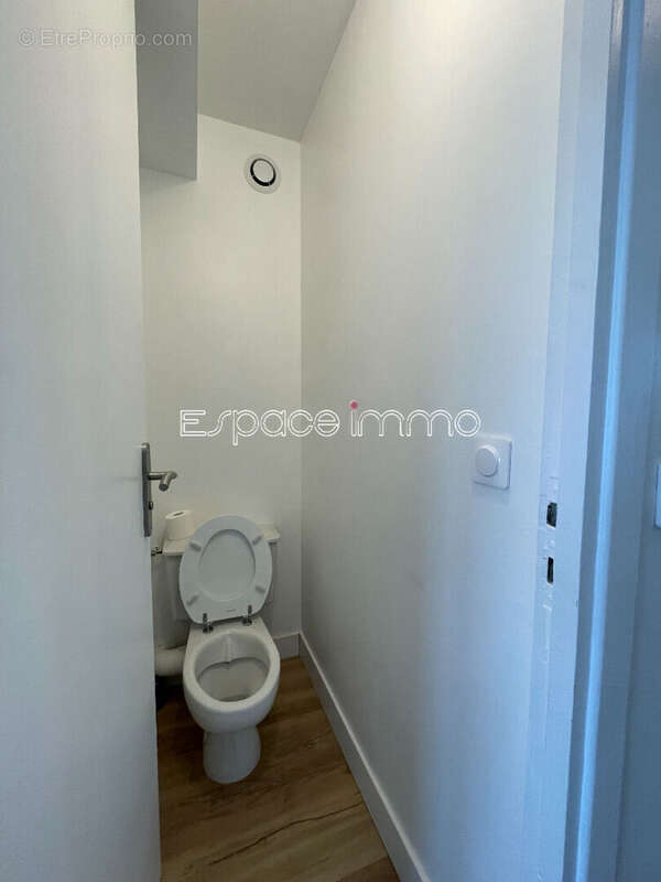 Appartement à MONT-SAINT-AIGNAN