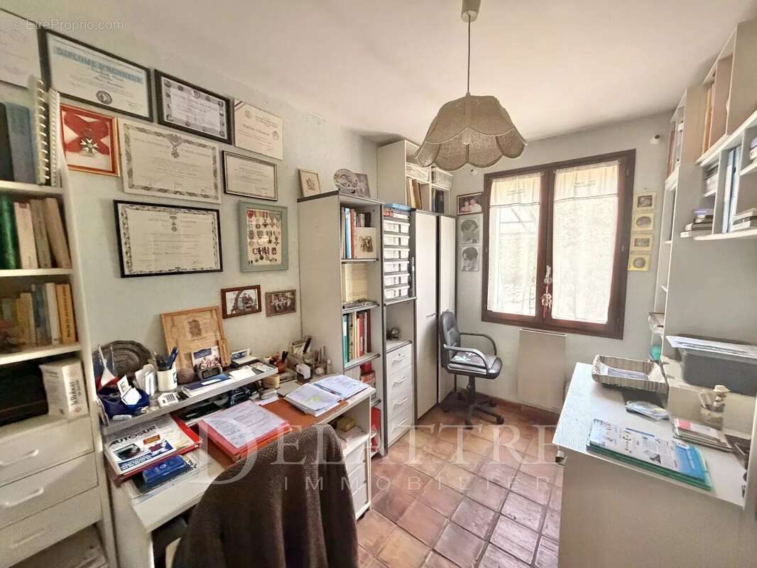 Maison à VALBONNE