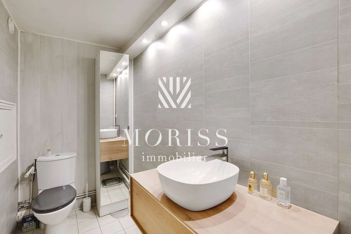 Appartement à PARIS-14E