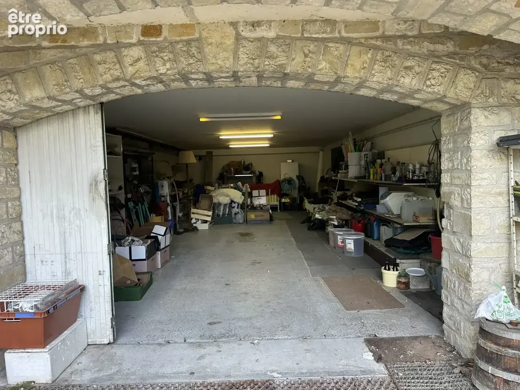 Chateaubernard, élégante demeure de caractére d'environ 260m2. - photo 24