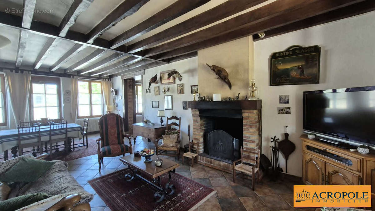 Maison à AUBIGNY-SUR-NERE