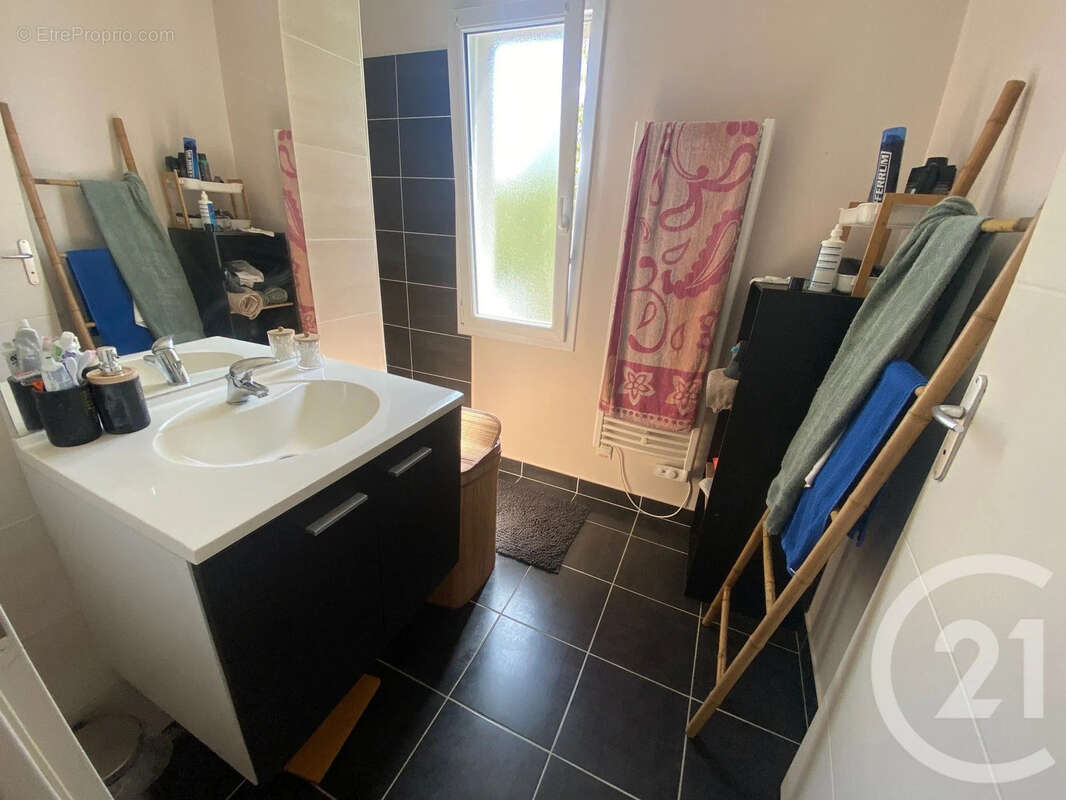 Maison à L'ISLE-D'ESPAGNAC