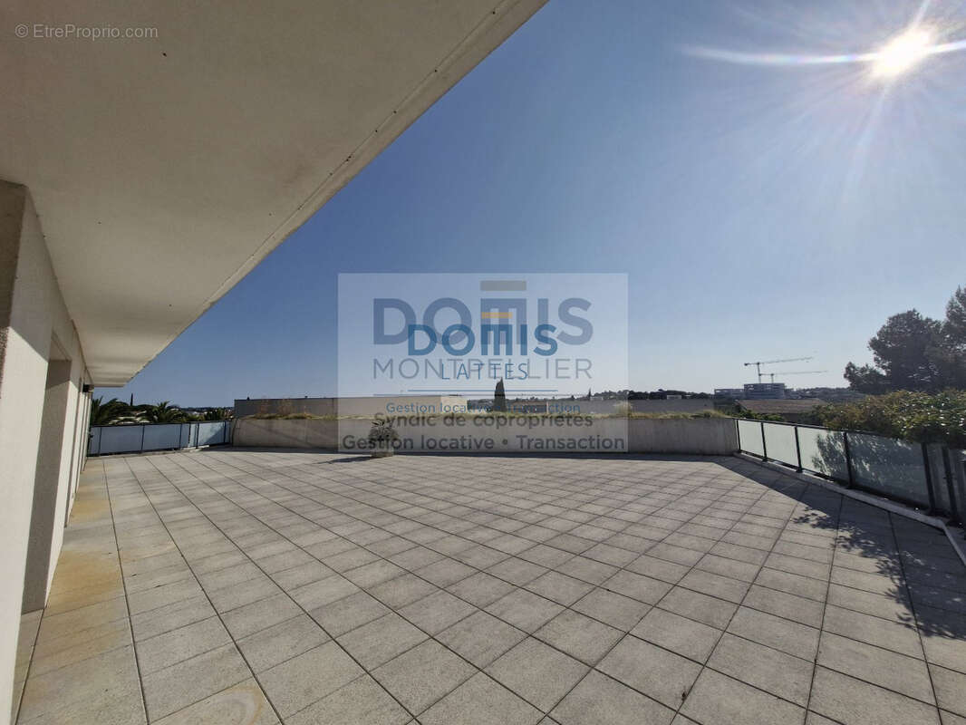 Appartement à LE CRES
