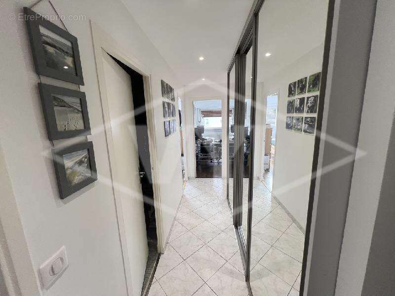 Appartement à COMBS-LA-VILLE