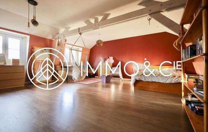 Maison à QUESNOY-SUR-DEULE