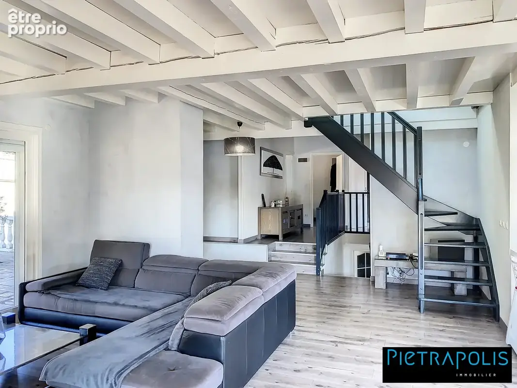 Maison 7 pièces 180 m² à vendre à Jassans-Riottier (01480) - photo 7