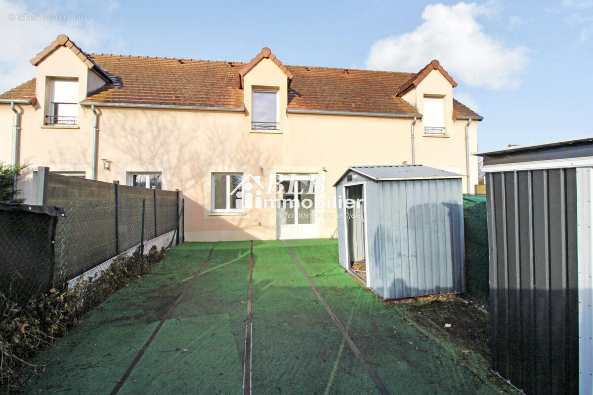 Appartement à LE PERRAY-EN-YVELINES