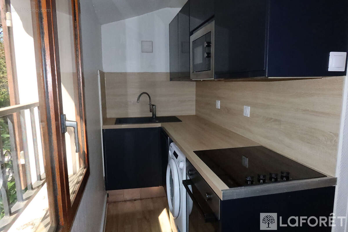 Appartement à LINAS