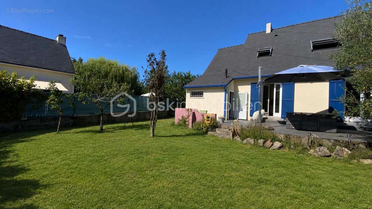 VERTOU/BEAUTOUR : Maison d’env. 157m² au sol, 4/5 chambres, bureau, garage et jardin - photo 15