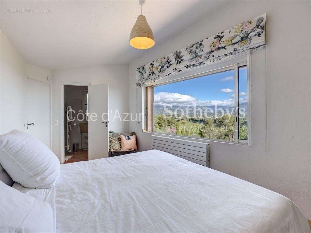 Maison à MOUANS-SARTOUX