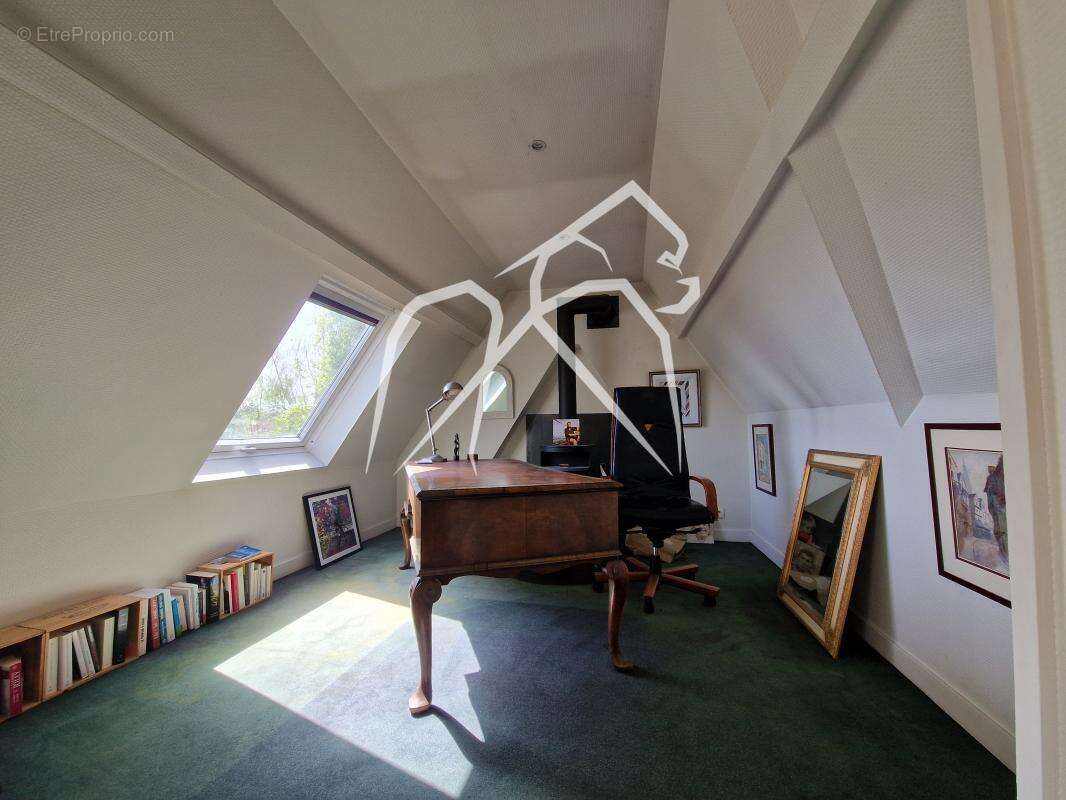 Maison à MONT-SAINT-AIGNAN