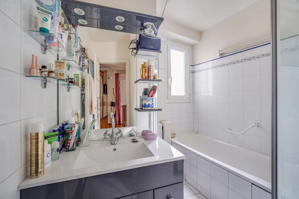 Appartement à PARIS-4E