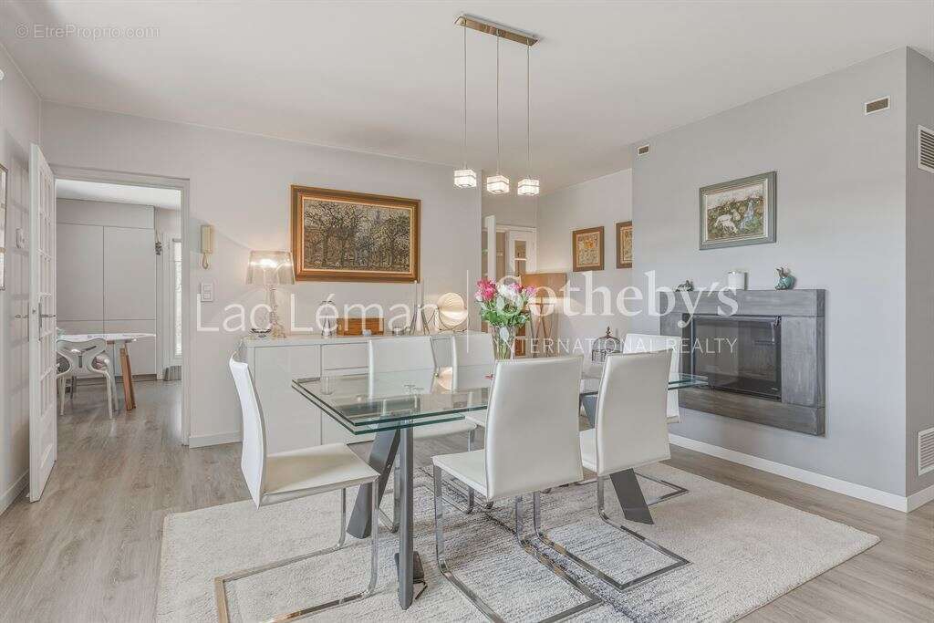 Maison à CHENS-SUR-LEMAN