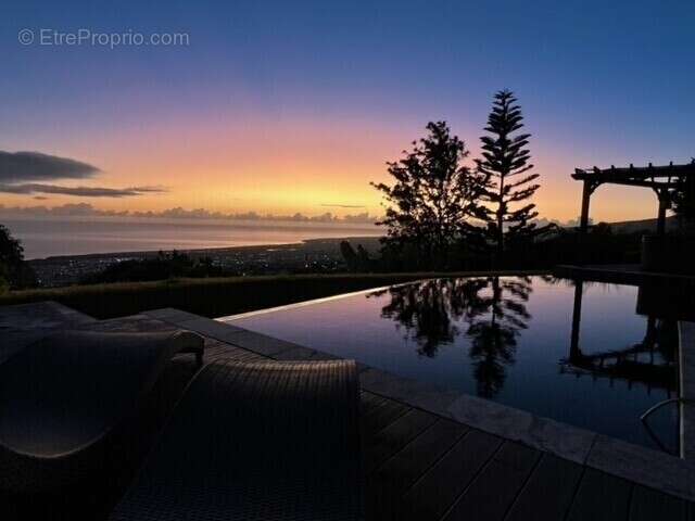 Maison à SAINT-DENIS