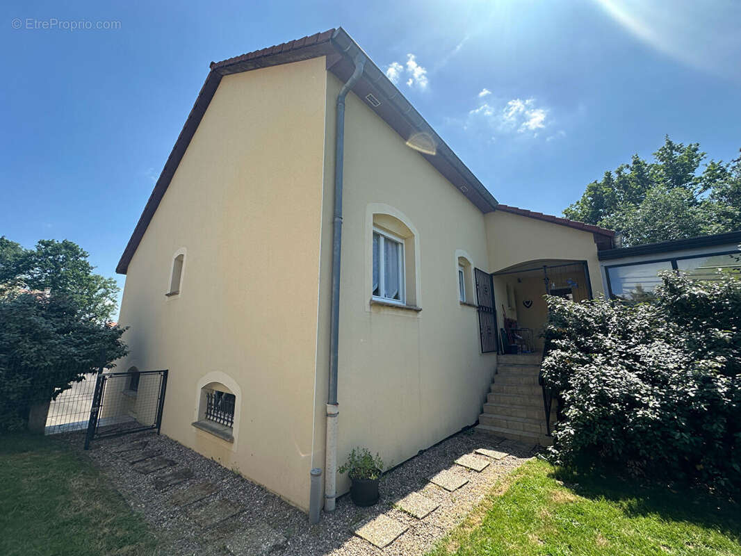 Maison à LES ETANGS