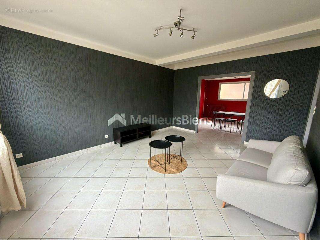 LAVAL - Vue sur La Mayenne - Appartement 2 chambres avec cave - photo 8